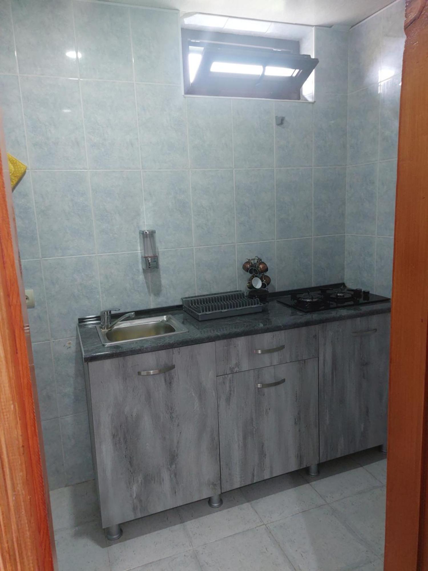 Hotel Sunny House Kobuleti Habitación foto