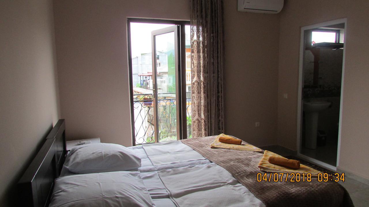 Hotel Sunny House Kobuleti Exterior foto